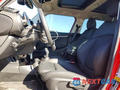 Zdjęcie 7 z 12 samochodu: 2024 MINI COOPER S VIN:WMW53DK00R2V50914 - miniatura