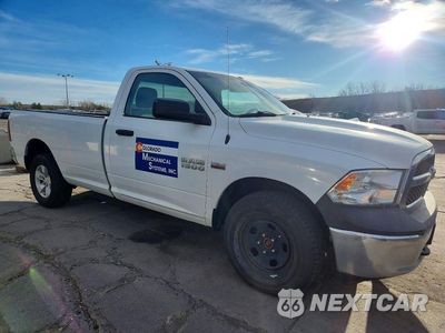 Czwarte zdjęcie samochodu z boku: 2017 RAM 1500 ST VIN:3C6JR7DT5HG599113 - miniatura