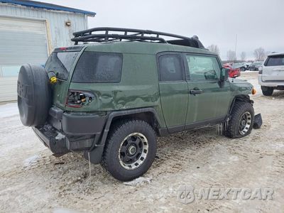 Trzecie zdjęcie samochodu z tyłu: 2011 TOYOTA FJ CRUISER VIN:JTEBU4BF1BK105445 - miniatura