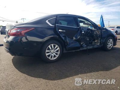 Trzecie zdjęcie samochodu z tyłu: 2016 NISSAN ALTIMA 2.5 S VIN:1N4AL3AP4GC187699 - miniatura