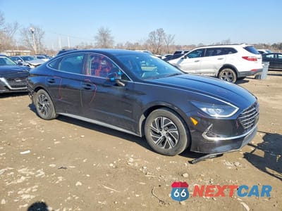 Czwarte zdjęcie samochodu z boku: 2021 HYUNDAI SONATA HYBRID BLUE VIN:KMHL24JJ8MA027593 - miniatura