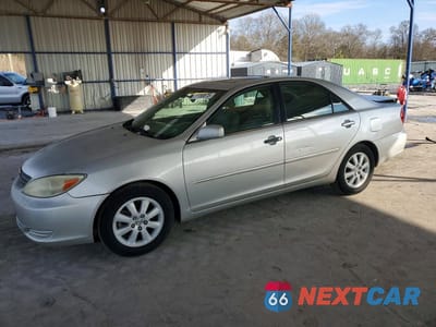 2002 TOYOTA CAMRY 4T1BF30K02U532916 - główne zdjęcie licytacji z USA - miniatura