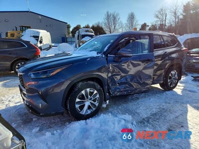 2023 TOYOTA HIGHLANDER L 5TDKDRBH8PS042265 - główne zdjęcie licytacji z USA - miniatura