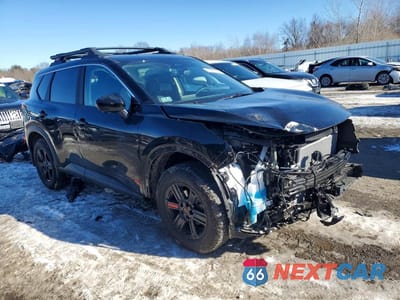 Czwarte zdjęcie samochodu z boku: 2025 NISSAN ROGUE ROCK CREEK VIN:5N1BT3BB8SC674748 - miniatura
