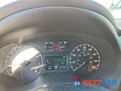 Zdjęcie 9 z 12 samochodu: 2014 NISSAN SENTRA S VIN:3N1AB7AP0EY273703 - miniatura