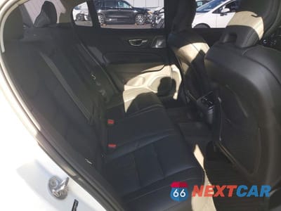 Zdjęcie 10 z 12 samochodu: 2024 VOLVO S60 ULTIMATE VIN:7JRL12TM6RG305545 - miniatura