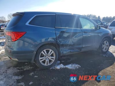 Trzecie zdjęcie samochodu z tyłu: 2016 HONDA PILOT LX VIN:5FNYF6H11GB110441 - miniatura