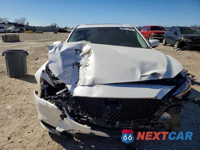 Piąte zdjęcie samochodu w środku: 2021 MAZDA 6 TOURING VIN:JM1GL1VM1M1601439 - miniatura