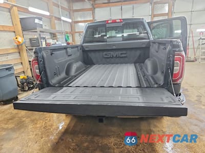 Zdjęcie 6 z 12 samochodu: 2018 GMC SIERRA K1500 SLT VIN:3GTU2NEC2JG368267 - miniatura