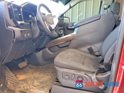 Zdjęcie 7 z 11 samochodu: 2025 CHEVROLET SILVERADO K1500 RST VIN:1GCUKEED4SZ315953 - miniatura