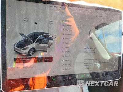 Zdjęcie 9 z 11 samochodu: 2023 TESLA MODEL Y VIN:7SAYGDEE5PF771191 - miniatura