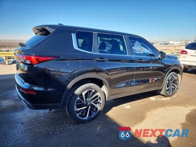Trzecie zdjęcie samochodu z tyłu: 2022 MITSUBISHI OUTLANDER ES VIN:JA4J4TA84NZ050749 - miniatura