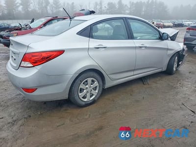 Trzecie zdjęcie samochodu z tyłu: 2014 HYUNDAI ACCENT GLS VIN:KMHCT4AE9EU738963 - miniatura