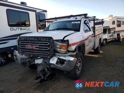 2018 GMC SIERRA K2500 UTILITY / SERVICE TRUCK 1GD02REG1JZ259903 - główne zdjęcie licytacji z USA - miniatura