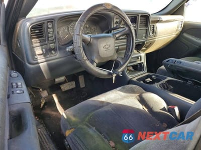 Zdjęcie 8 z 12 samochodu: 2002 CHEVROLET SILVERADO K1500 VIN:2GCEK19T221376290 - miniatura