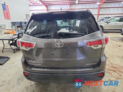 Zdjęcie 6 z 12 samochodu: 2015 TOYOTA HIGHLANDER XLE VIN:5TDJKRFH5FS124965 - miniatura