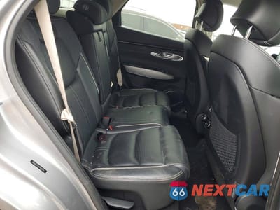 Zdjęcie 11 z 12 samochodu: 2023 GENESIS GV70 VIN:5NMMCET10PH000942 - miniatura