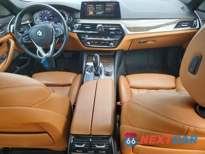 Zdjęcie 8 z 12 samochodu: 2018 BMW 530 I VIN:WBAJA5C5XJWA38114 - miniatura