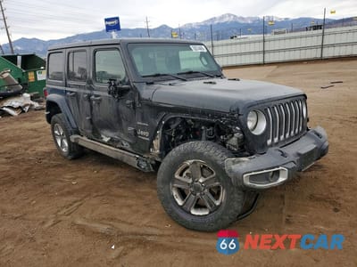 Czwarte zdjęcie samochodu z boku: 2022 JEEP WRANGLER UNLIMITED SAHARA VIN:1C4HJXEN3NW187638 - miniatura