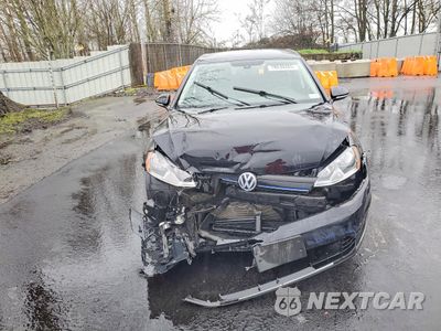 Piąte zdjęcie samochodu w środku: 2016 VOLKSWAGEN E-GOLF SE VIN:WVWKP7AU3GW915267 - miniatura