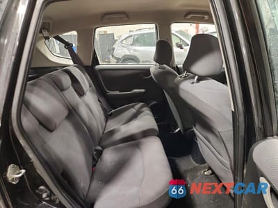 Zdjęcie 10 z 12 samochodu: 2013 HONDA FIT VIN:JHMGE8G34DC059649 - miniatura