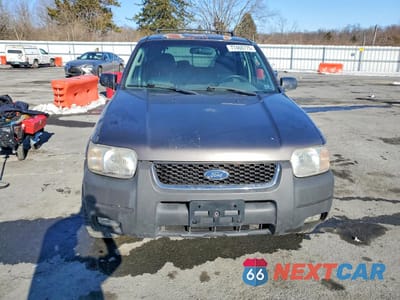 Piąte zdjęcie samochodu w środku: 2003 FORD ESCAPE XLT VIN:1FMYU031X3KB12997 - miniatura