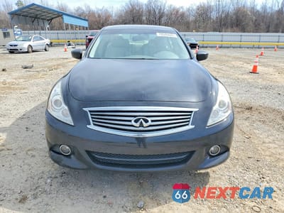 Piąte zdjęcie samochodu w środku: 2015 INFINITI Q40 BASE VIN:JN1CV6AP0FM580450 - miniatura