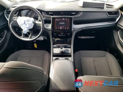 Zdjęcie 8 z 13 samochodu: 2023 JEEP GRAND CHEROKEE L LAREDO VIN:1C4RJKAG0P8809814 - miniatura