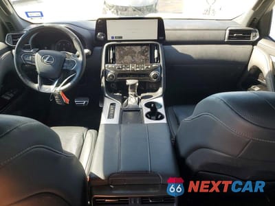 Zdjęcie 8 z 13 samochodu: 2023 LEXUS LX 600 F SPORT HANDLING VIN:JTJMB7CX2P4034681 - miniatura