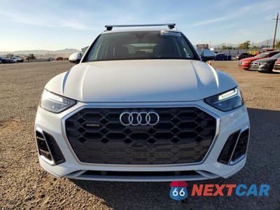 Piąte zdjęcie samochodu w środku: 2023 AUDI Q5 PREMIUM PLUS 45 VIN:WA1EAAFY3P2180640 - miniatura