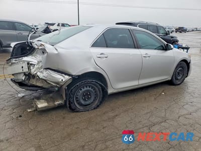 Trzecie zdjęcie samochodu z tyłu: 2012 TOYOTA CAMRY BASE VIN:4T1BF1FK8CU115895 - miniatura