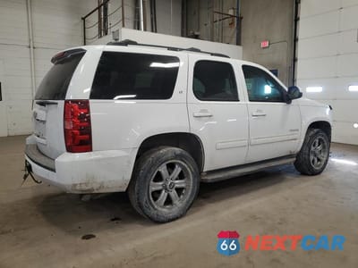 Trzecie zdjęcie samochodu z tyłu: 2014 CHEVROLET TAHOE K1500 LT VIN:1GNSKBE06ER145075 - miniatura