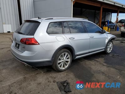 Trzecie zdjęcie samochodu z tyłu: 2017 VOLKSWAGEN GOLF ALLTRACK S VIN:3VWH17AU5HM512546 - miniatura