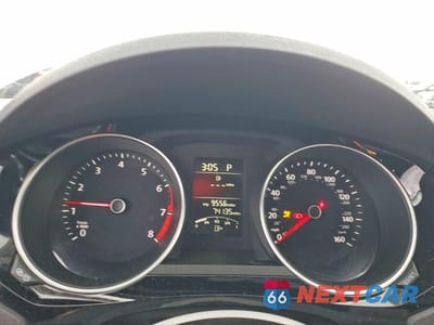 Zdjęcie 9 z 12 samochodu: 2017 VOLKSWAGEN JETTA SPORT VIN:3VWD17AJ0HM395589 - miniatura