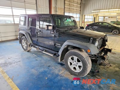 Czwarte zdjęcie samochodu z boku: 2018 JEEP WRANGLER UNLIMITED SPORT VIN:1C4BJWDG5JL911392 - miniatura