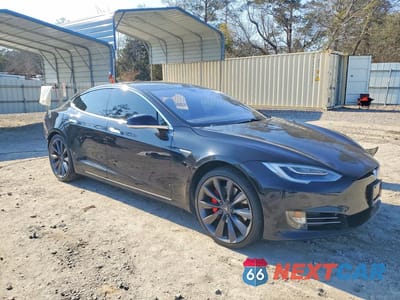 Czwarte zdjęcie samochodu z boku: 2016 TESLA MODEL S VIN:5YJSA1E47GF161271 - miniatura