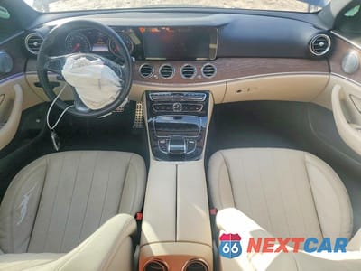 Zdjęcie 8 z 12 samochodu: 2017 MERCEDES-BENZ E 300 VIN:WDDZF4JB8HA075070 - miniatura