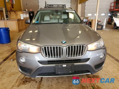 Piąte zdjęcie samochodu w środku: 2017 BMW X3 XDRIVE28I VIN:5UXWX9C38H0W71006 - miniatura