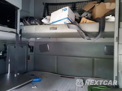 Zdjęcie 6 z 10 samochodu: 2016 KENWORTH T680 SEMI TRUCK VIN:1XKYD49X4GJ101291 - miniatura