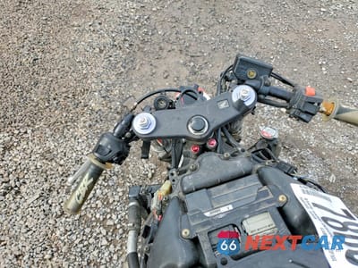 Zdjęcie 7 z 9 samochodu: 2003 HONDA CBR600 RR VIN:JH2PC37063M004720 - miniatura