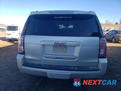 Zdjęcie 6 z 12 samochodu: 2017 GMC YUKON XL K1500 SLT VIN:1GKS2GKC1HR156837 - miniatura