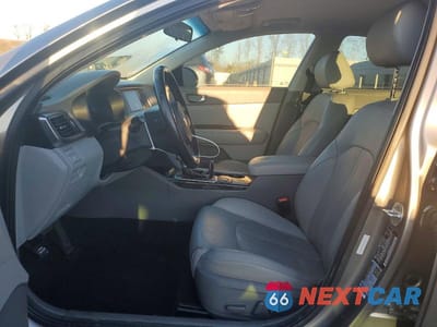 Zdjęcie 7 z 12 samochodu: 2018 KIA OPTIMA EX VIN:5XXGU4L30JG180578 - miniatura