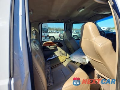 Zdjęcie 11 z 13 samochodu: 2003 FORD F350 SUPER DUTY VIN:1FTWW33P73EC51785 - miniatura