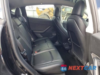 Zdjęcie 11 z 12 samochodu: 2021 TESLA MODEL Y VIN:5YJYGDEF4MF202222 - miniatura