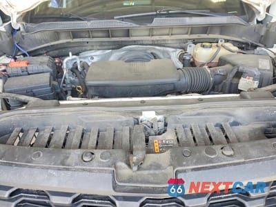 Zdjęcie 11 z 11 samochodu: 2021 CHEVROLET SILVERADO K1500 VIN:1GCUYAEF6MZ122411 - miniatura