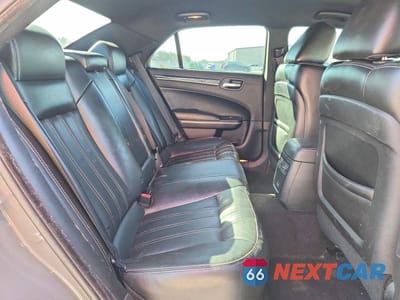 Zdjęcie 10 z 12 samochodu: 2019 CHRYSLER 300 S VIN:2C3CCABG7KH537908 - miniatura