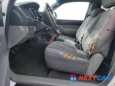 Zdjęcie 7 z 11 samochodu: 2014 TOYOTA TACOMA BASE VIN:5TFNX4CN6EX031767 - miniatura