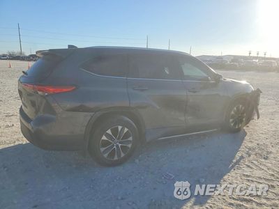 Trzecie zdjęcie samochodu z tyłu: 2022 TOYOTA HIGHLANDER XLE VIN:5TDGZRAH8NS558597 - miniatura