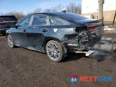 Drugie zdjęcie samochodu z przodu: 2023 KIA FORTE GT VIN:3KPF44AC2PE531927 - miniatura