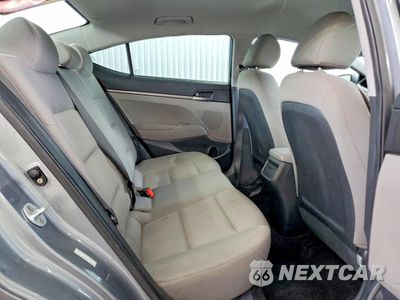 Zdjęcie 10 z 12 samochodu: 2017 HYUNDAI ELANTRA SE VIN:KMHD74LF4HU072582 - miniatura